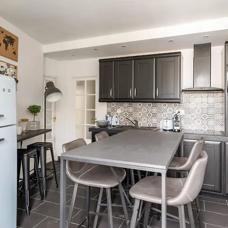 Superb Flat In The Heart Of Montmartre - Welkeys Paris
